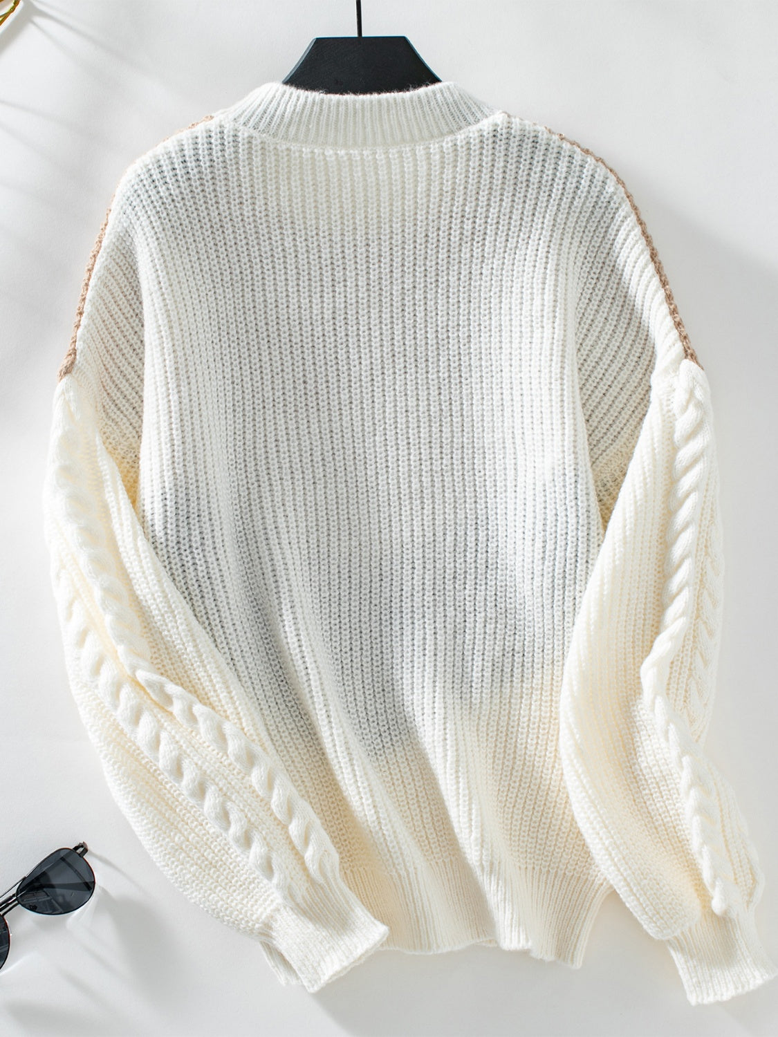 Livia - Pull à manches longues avec col rond et contraste pour femme