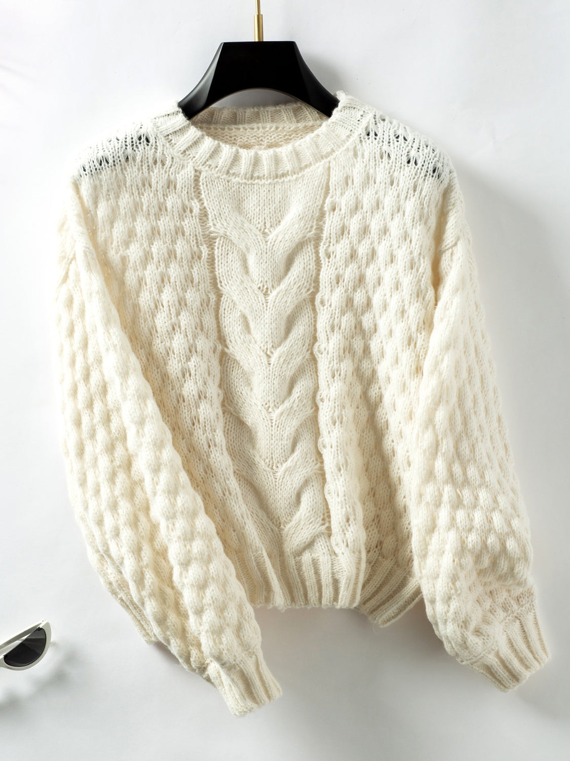 Elara - Pull à col rond et manches longues en maille torsadée pour femme