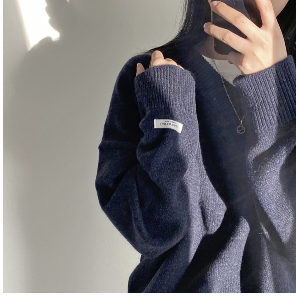 Pull en V Uni pour un Style Dark Academia - Élégance Assurée