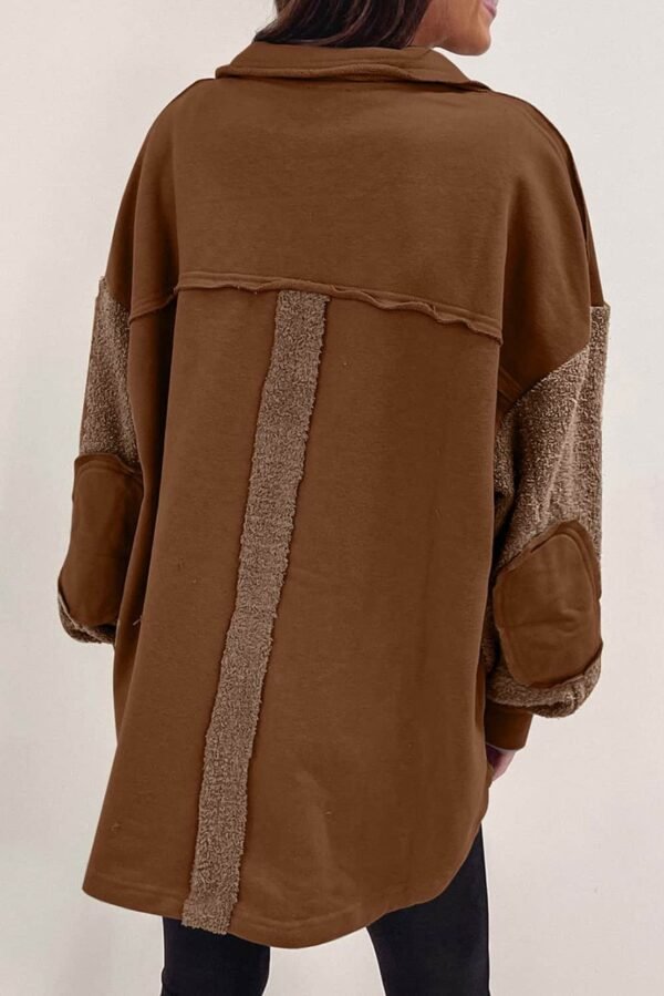 Surchemise Oversize Marron avec Coutures Apparentes et Coudières