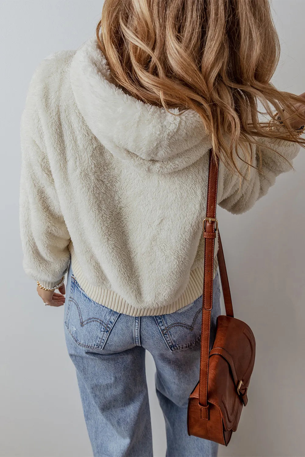 Mila - Beige Sweat à capuche doux avec épaules tombantes et manches longues pour femme