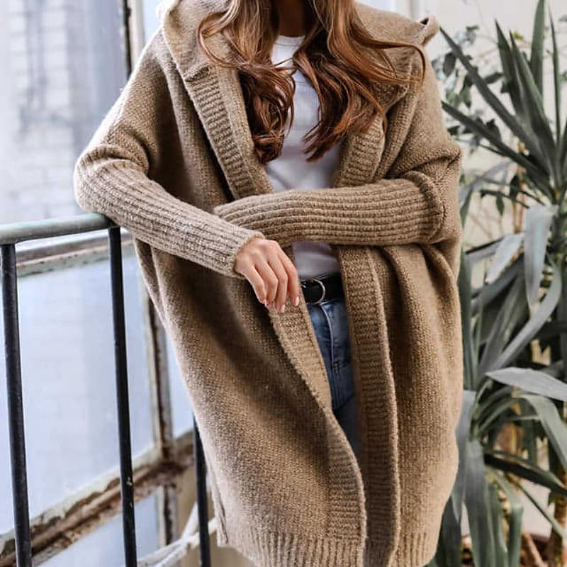 Freda - Cardigan long à capuche en tricot surdimensionné