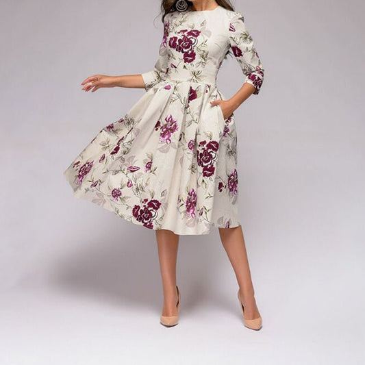 Chloé - Une Robe Noble De Longueur Moyenne