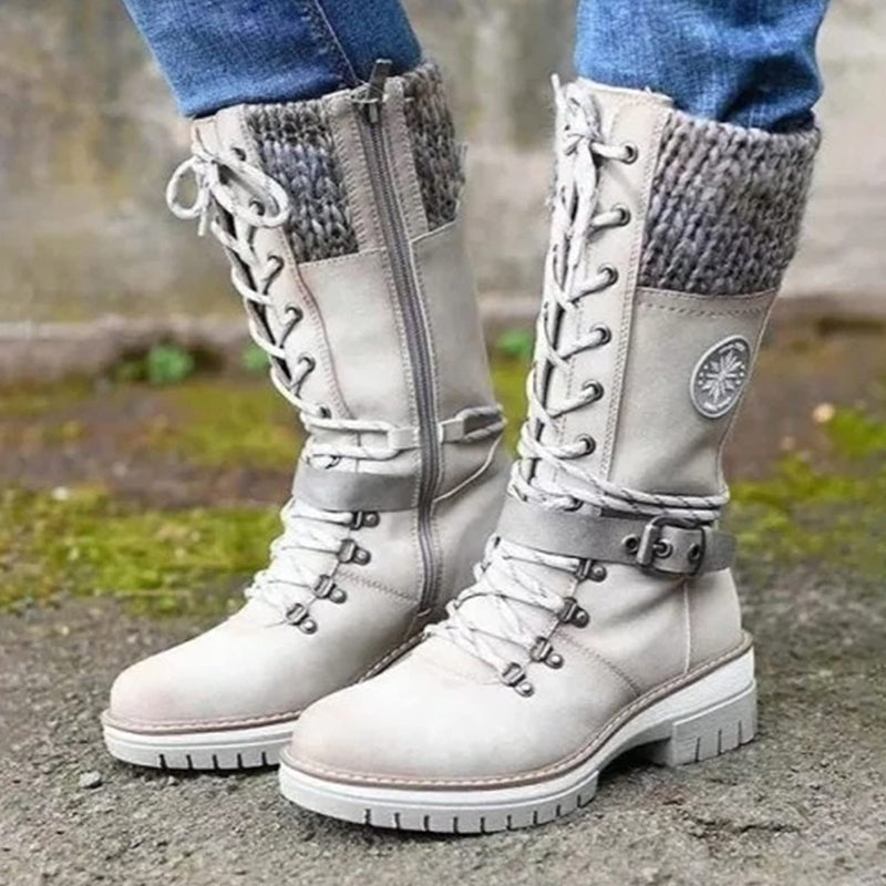 Des bottes confortables et chaudes pour l'automne pour une promenade en ville