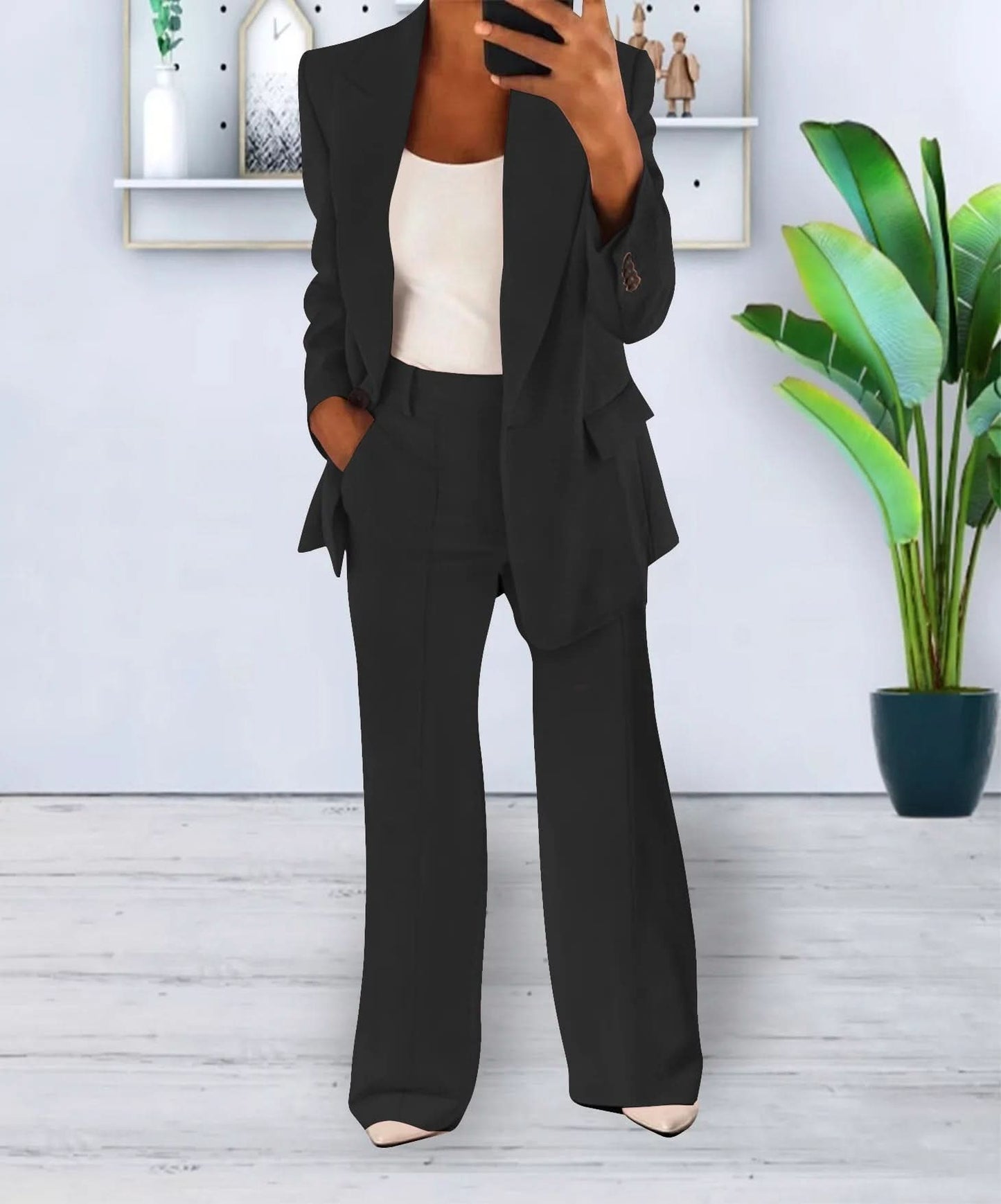 Costume d'affaires chic, polyvalent et élégant pour femme
